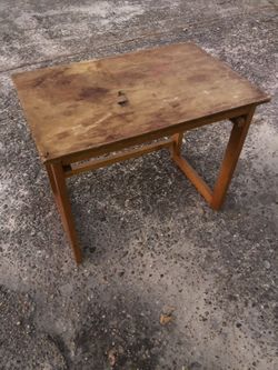 Table / multipurpose table