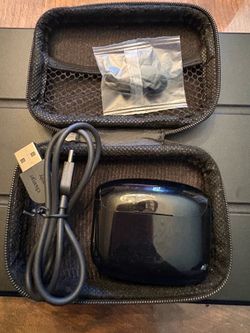 Black Wireless Bluetooth Earbuds with Carrying Case