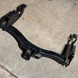 14 And Up Chevy 2500 Or 3500 Factory OEM Hitche