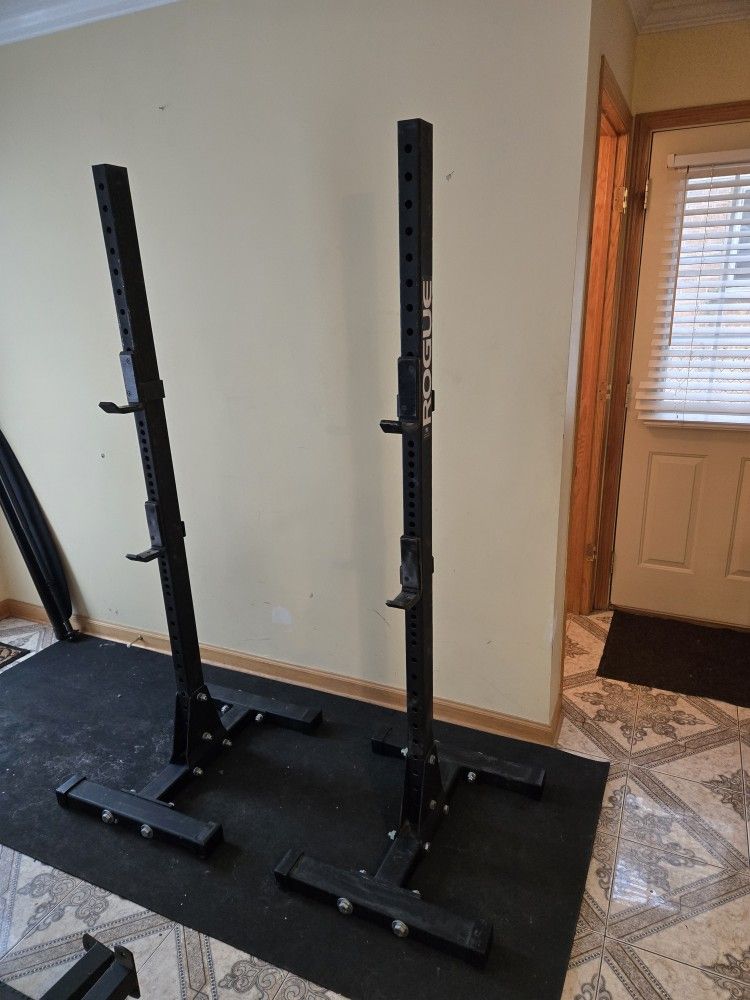 Rogue S-4 Squat Stand With Extra Jhooks