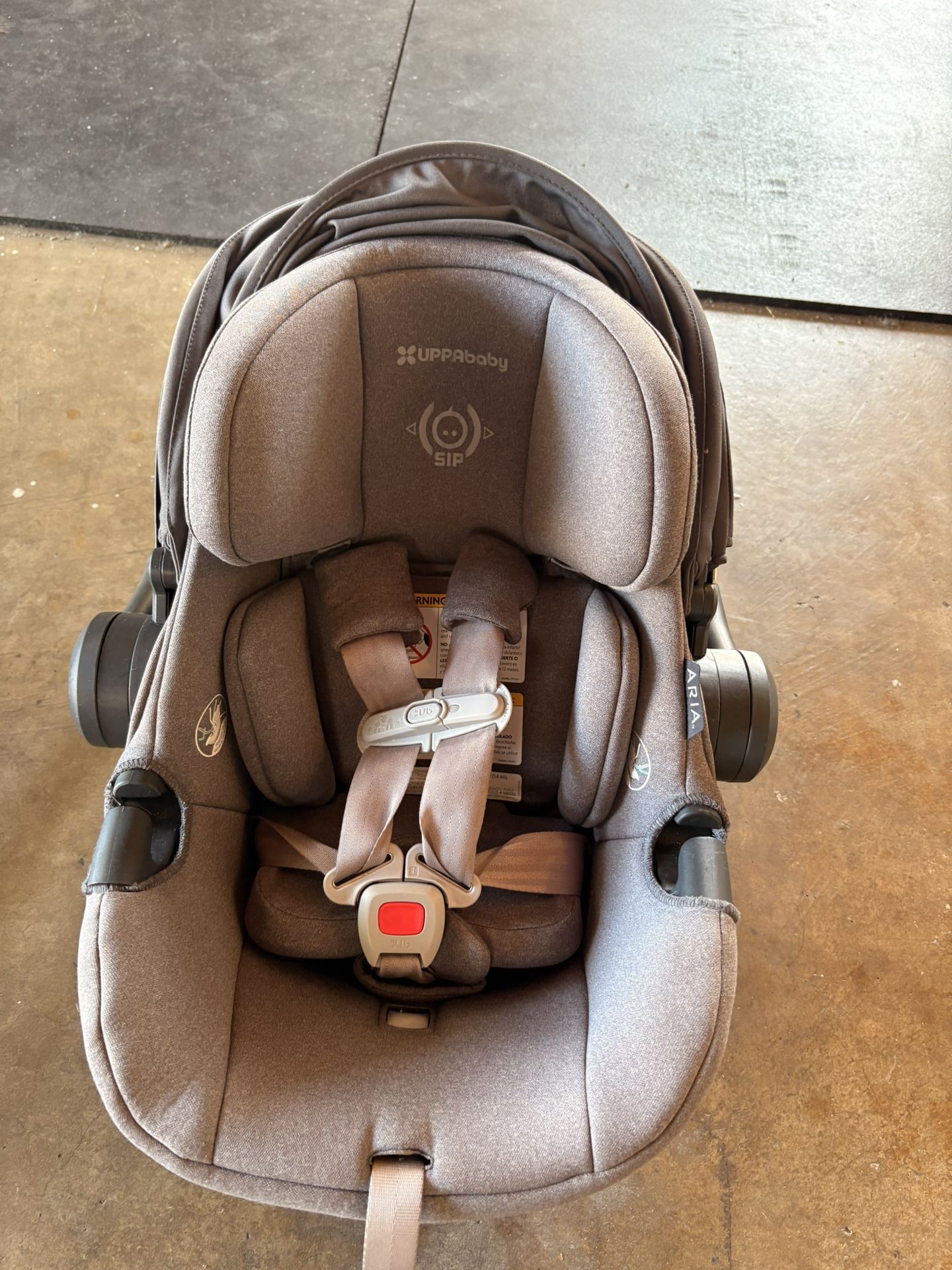 Uppababy Aria Infant Car Seat With 1 Base and Travel Case