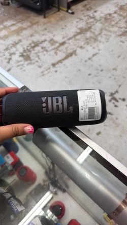 Jbl flip 6 speaker