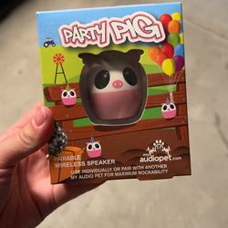 Party Pig Pairable Speaker
