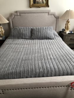Queen Size Gray Faux Fur Bedspread
