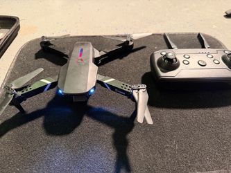 Foldable Quadcopter Drone with Remote Controller