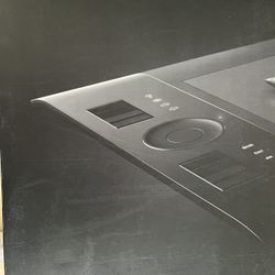 Wacom Intuos4 -professional pen tablet -  Medium