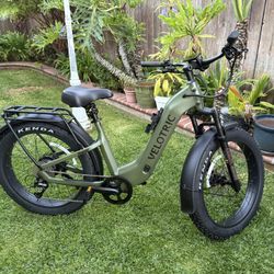 Velotric Nomad 2 Fat Tire Bike - Brand New