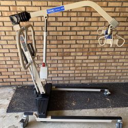 Invacare Reliant Hoyer Lift