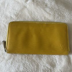 Louis Vuitton Yellow EPI Leather Zippy Wallet