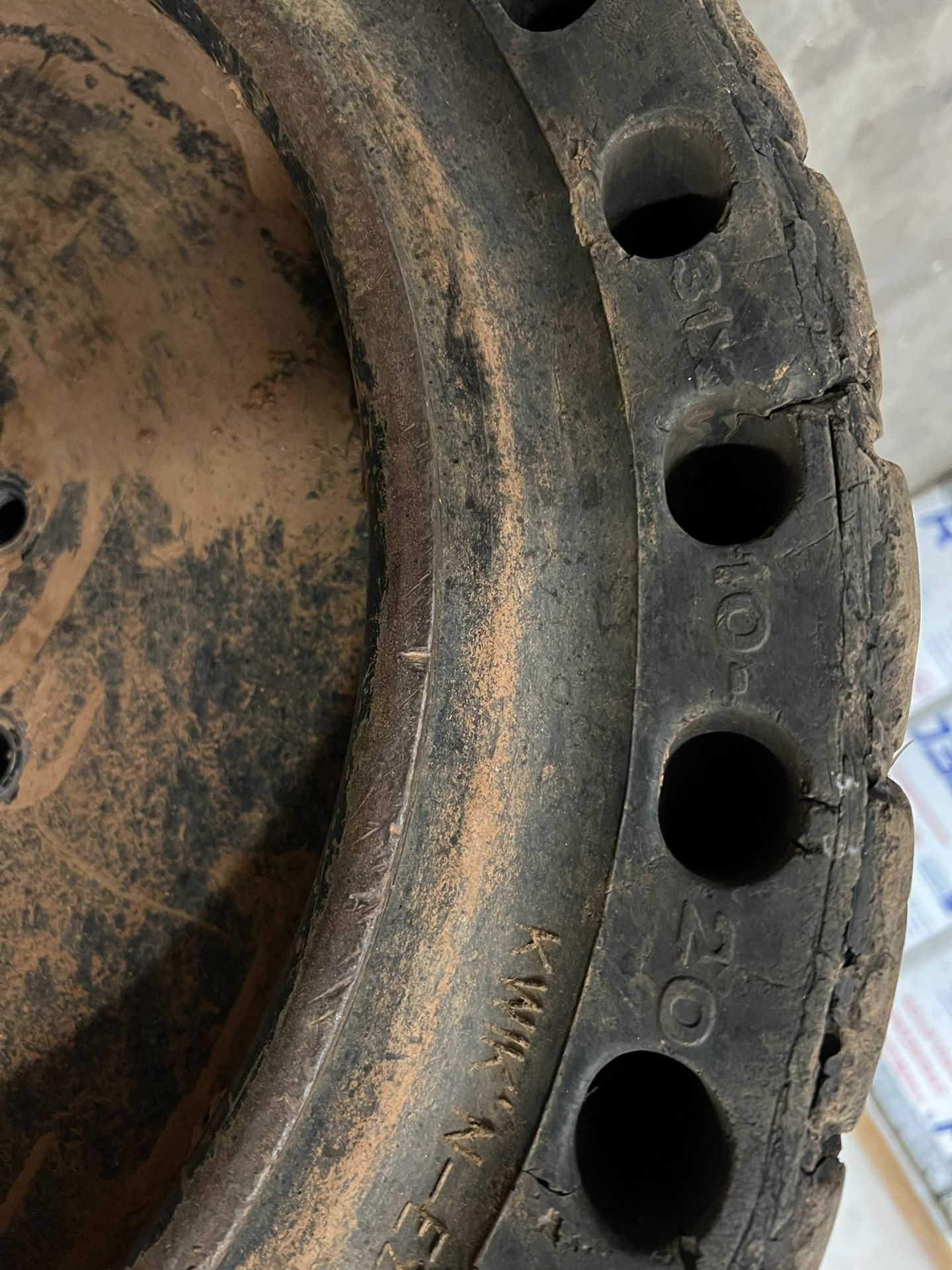 Solid Skid Steer Wheels Solid Steel Bobcat Car Kubota Wheels