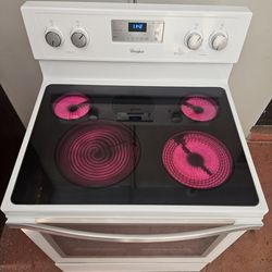 💥🔆🇺🇸☆Whirlpool☆🇺🇸🔆💥 White Glass Top Stove in great working order.