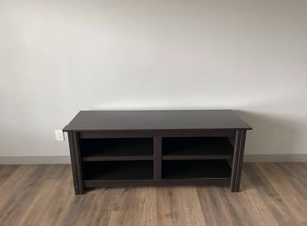 🖥️ TV Stand / Entertainment Console