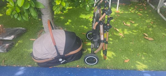Dog stroller