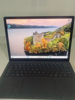 Microsoft Surface Pro 7 - intel i5 10th gen, 8 GB memory, 128 GB SSD touchscreen perfect working meeting school