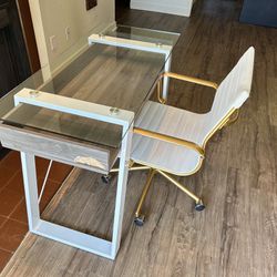 Glass Desk And White Chair