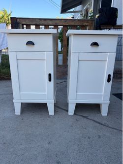 Pair of end tables