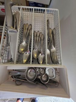 Free garage sale- Wednesday 8-19 only