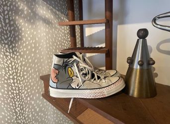 Collectors All Star Converse Tom And Jerry Selling For Cheap for Sale in Corona CA OfferUp