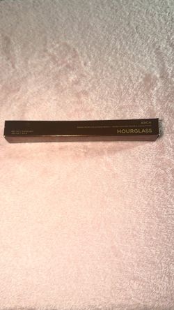 Hourglass Brow Pencil