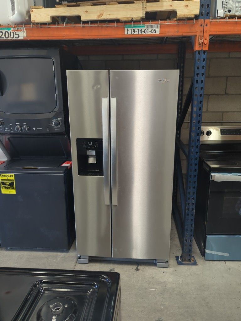 Whirlpool 33" Refrigerator Side By Side Water And Ice On The Door Stainless Steel New