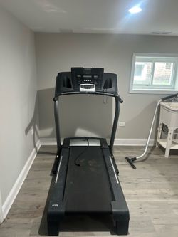 Heavy duty treadmill