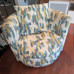 Swivel Arm Chair - Jeromes