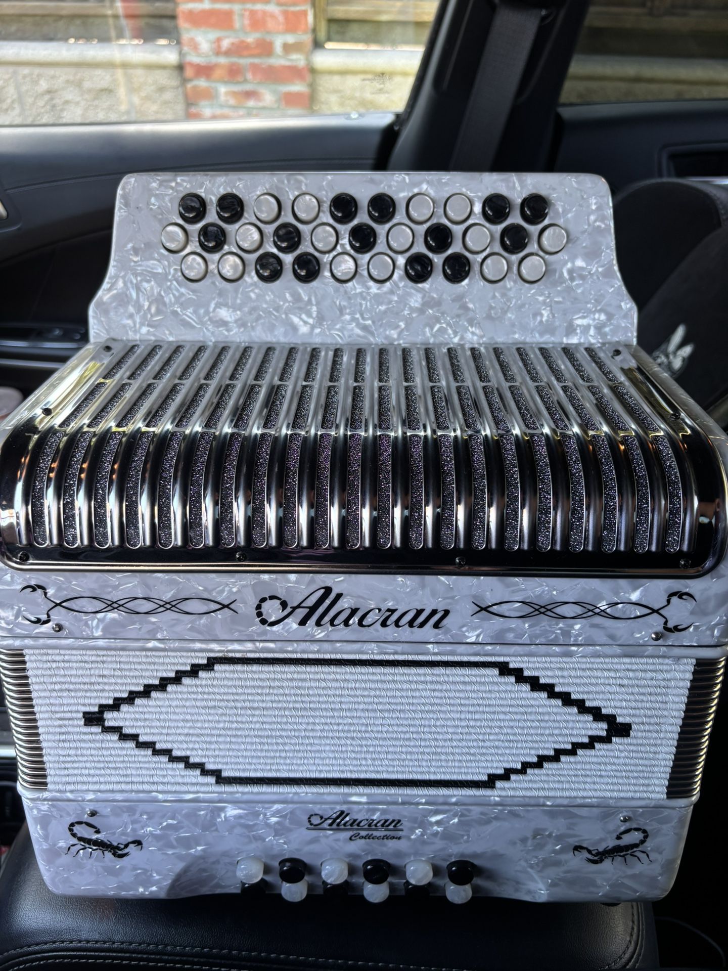 accordion Sol Alacran