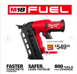 Milwaukee M18 FUEL   Nailer Dúplex y caja de clavos