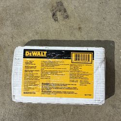 DEWALT Compact 1-1/4 Inch PEX F1807 Compact Press Tool 