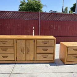 XL Vintage wood 6 Drawer Dresser plus Shelf space and Side nightstand