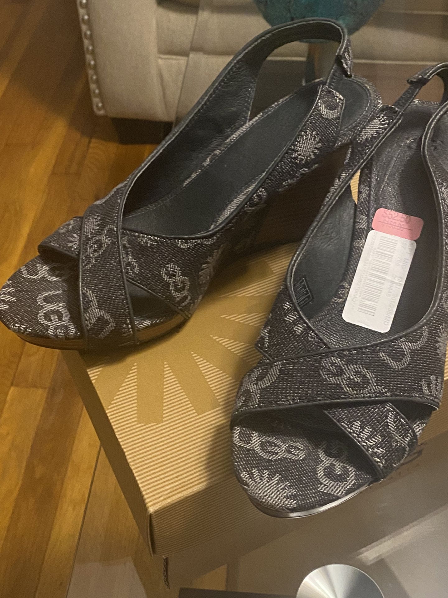 UGG High heels 7 1/2