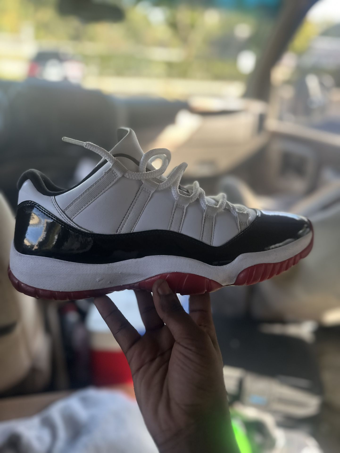 Air Jordan Retro 11 Low Breads