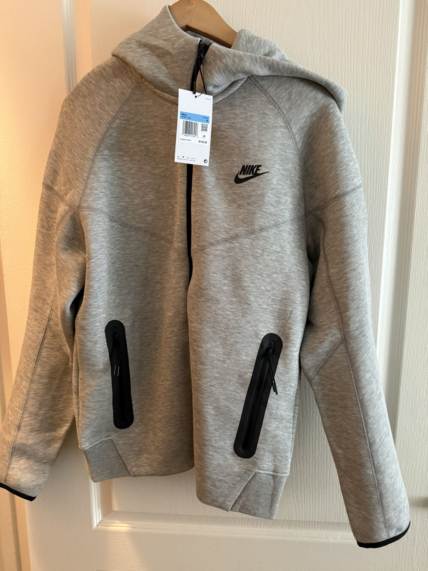 Nike Tech Fleece Jacket Size Medium New