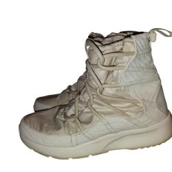 Nike Tanjun Phantom Sneaker Boots 