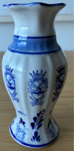 Royal Delft Blue Vase hand painted, 6” tall.
