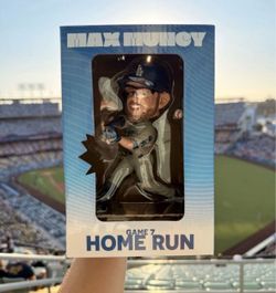 Max Muncy Bobblehead LA Dodgers SGA Game 7 Home Run 08/10/26