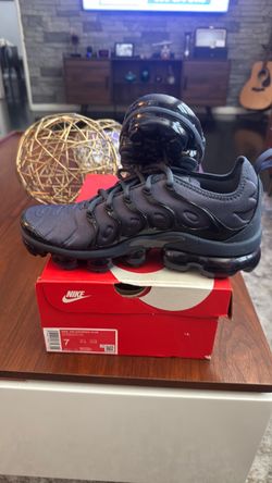 Size 7 - Nike Air VaporMax Plus Thunder Blue