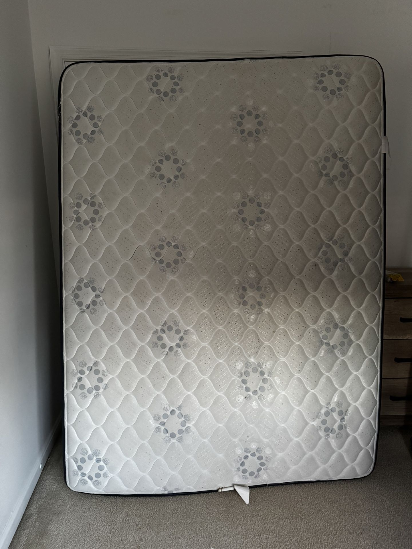 Full SizeMattress + Box Spring 