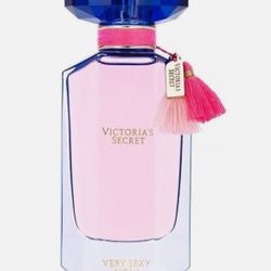 Discontinued Victorias Secret Very Sexy Now Eau De Parfum Perfume 1.7 Oz Coconut  This is preowned and was used. Referred to the picture with the rule