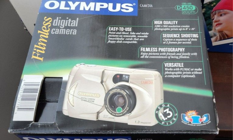 Olympus D450 Digital Camera With FREE printer