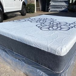 Full Bamboo Hybrid Cool Gel Memory Foam Mattress!