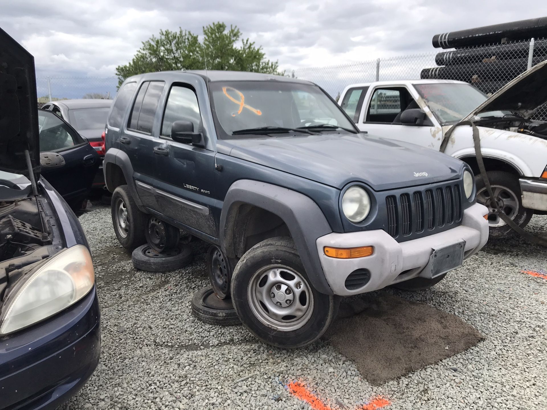 2002 Jeep Liberty Part Out