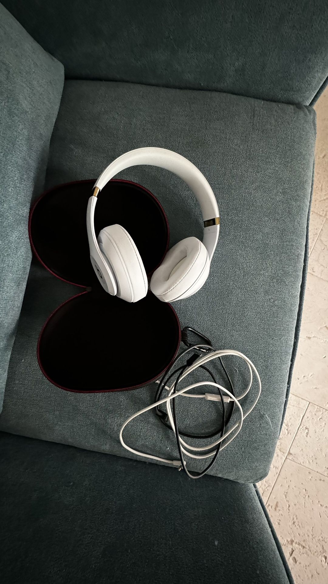 Beats Studio3 Wireless Over-Ear Headphones