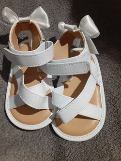 Baby sandals size 9-12 months new