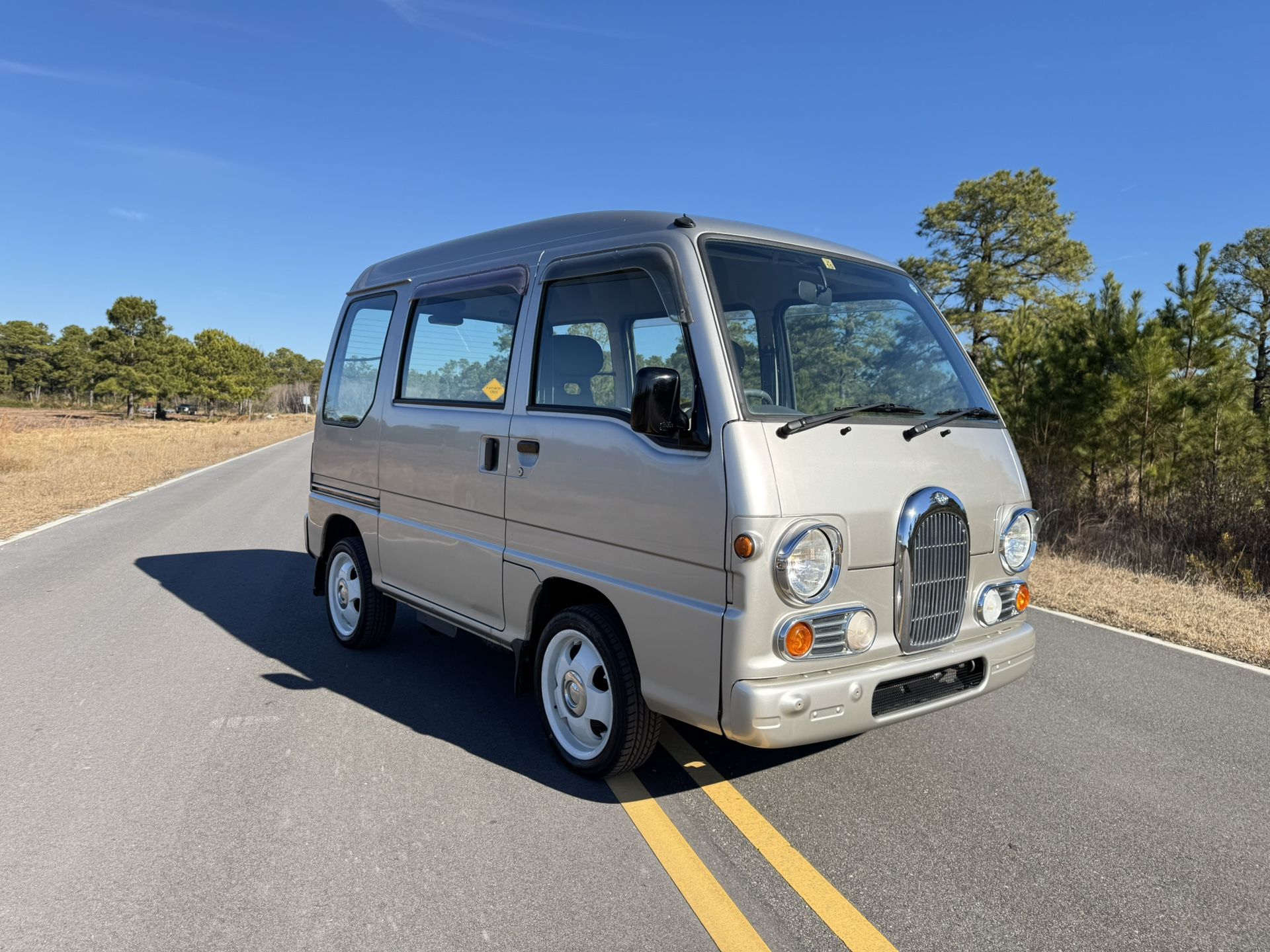 Subaru Sambar 4x4 Microvan