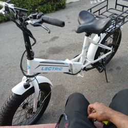 https://offerup.com/redirect/?o=TGVjdHJpYy1lLmJpa2U= 