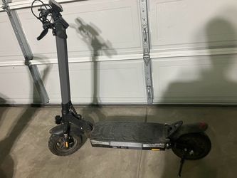 Electric Scooter with Folding Stem