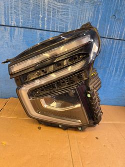 Tahoe 2025 2026 headlight