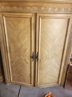 Armoire