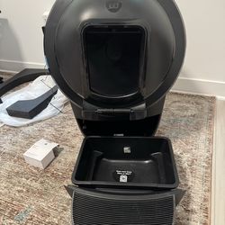 *Never Used* Litter Robot 4